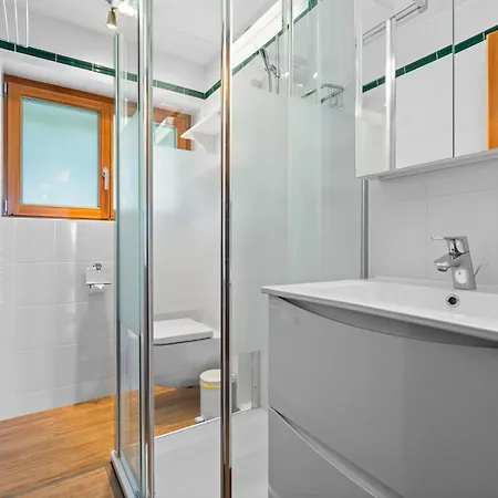 Appartement Les Aiguilles Vertes Rez Superieur By Interhome Crans-Montana