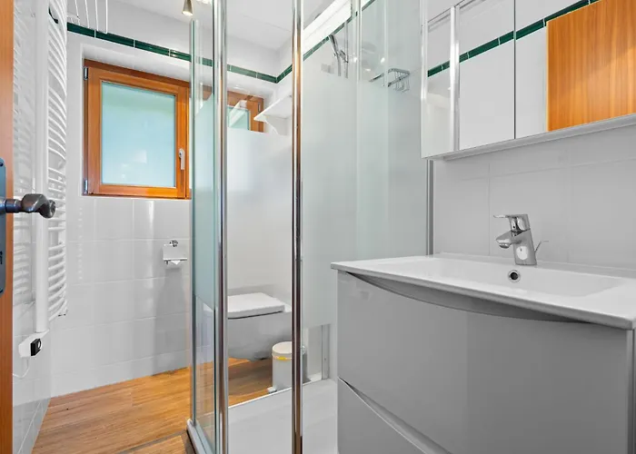 Apartment Les Aiguilles Vertes Rez Superieur By Interhome Crans-Montana